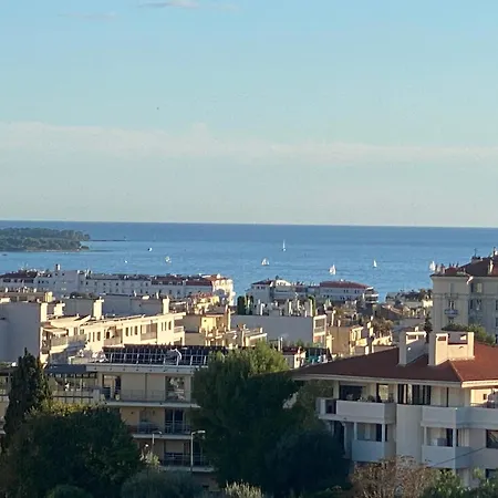 Vue - T2 Apartment Cannes