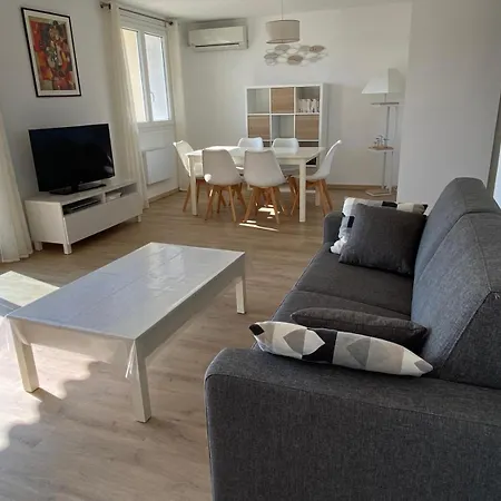 Vue - T2 Apartment *