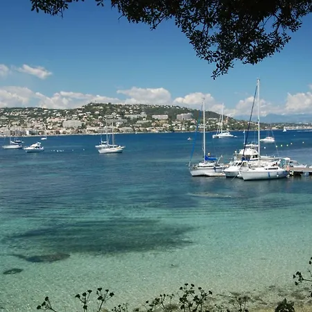 Vue - T2 Apartment Cannes